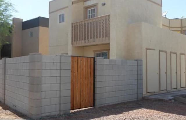 1712 E PEPPER Circle - 1712 East Pepper Circle, Mesa, AZ 85203
