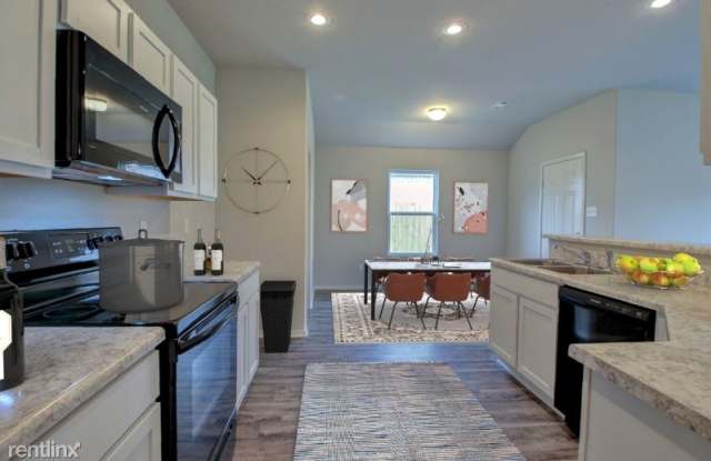 5161 Woodstream Dr Gallery 4