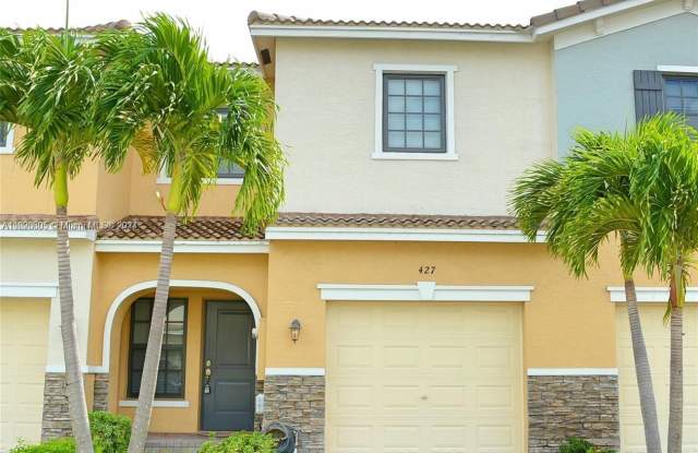 427 NE 194th Ter - 427 Northeast 194th Terrace, Ives Estates, FL 33179