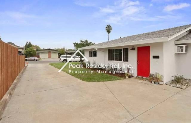 Updated 2bd/1ba Duplex In The Arden Area photos photos
