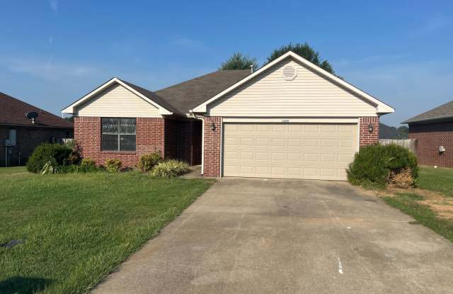 3 Bed 2 Bath Home - 1415 Kodie Street, Conway, AR 72032