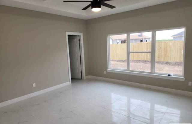 6292 King Palm Loop Gallery 4