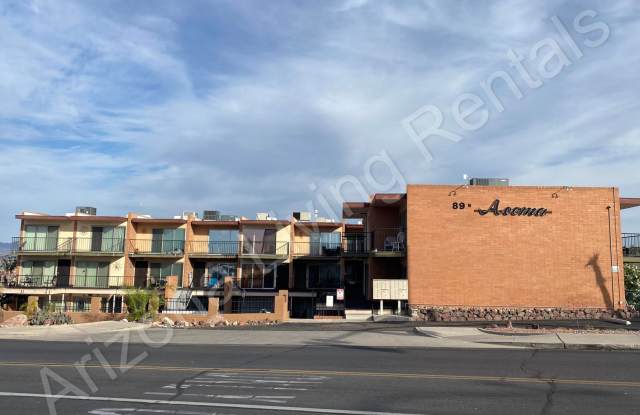 DOWNTOWN LAKEVIEW CONDO photos photos