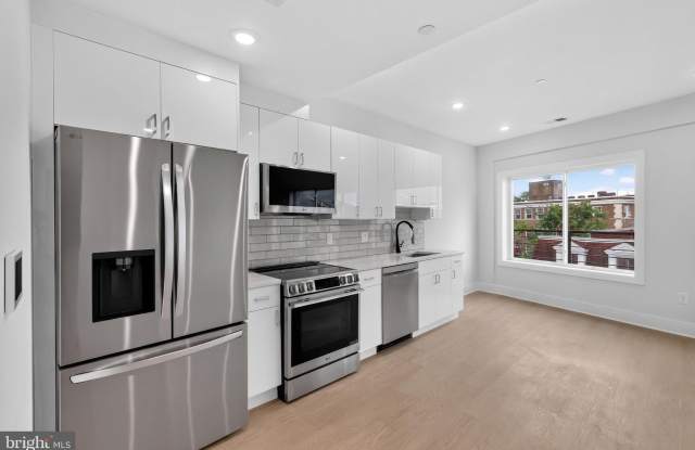 1650 COLUMBIA Road NW Gallery 4