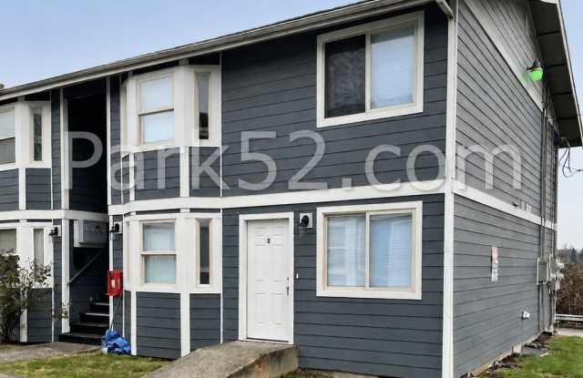 First 2 Full Months of Rent FREE! Tacoma Area Fourplex - 2 Bedroom 1 Bathroom Apartment Gallery 2