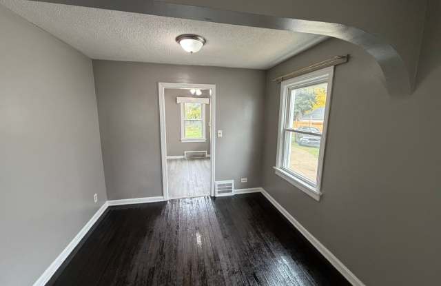 3 bedroom, 1 bath in Garfield Hts Gallery 4