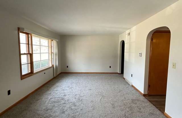 ZERO ENTRY! 2bed/1bath In Beatrice, NE photos photos