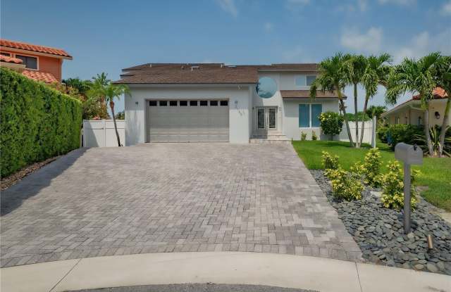 2160 LOUISA DRIVE - 2160 Louisa Drive, Belleair Beach, FL 33786