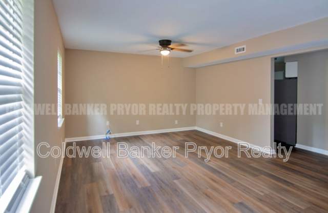 5824 Moody Sawyer Road - A Gallery 3