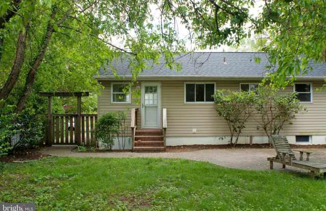 9 TYLER COURT Gallery 2