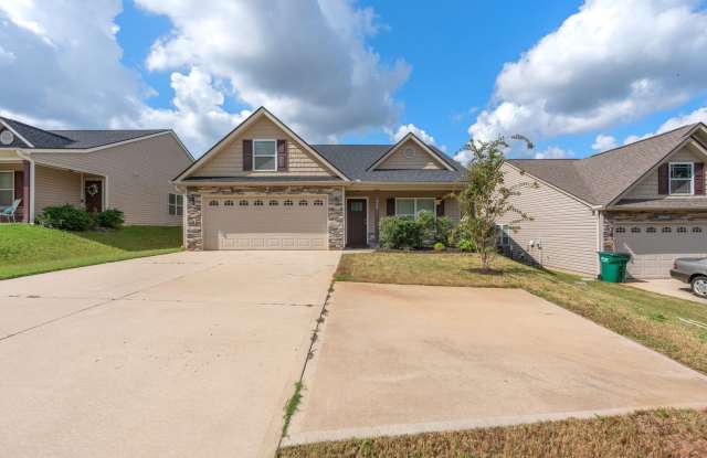 3 BR, 2 BA 2-Car Garage Modern Ranch Living with Fenced Yard, NO APPLICATION FEE if APPROVED - 448 Old John Dodd Road, Spartanburg County, SC 29316