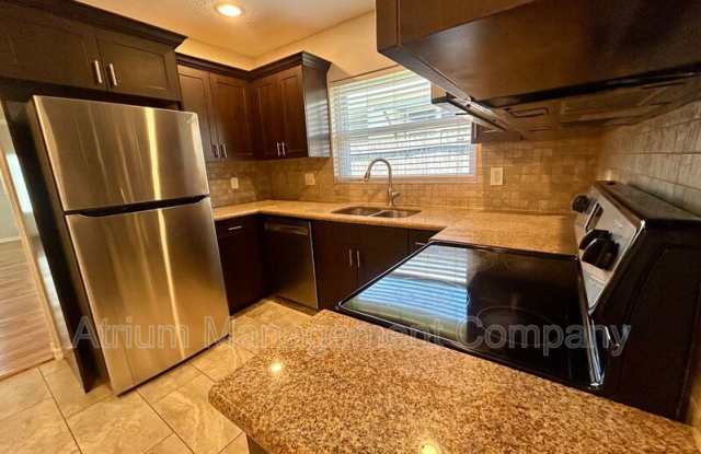 2719 W State St photos photos