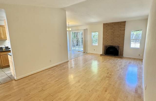 11096 GINGERWOOD WAY Gallery 4
