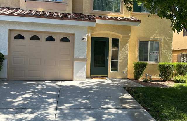 Lovely remodeled townhome in gated community photos photos