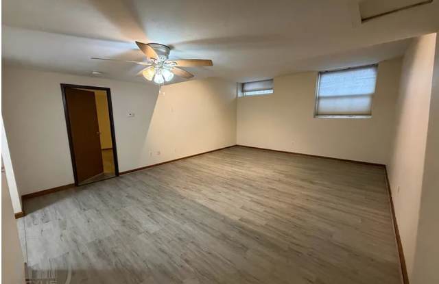 63 Illinois St Apt B2 photos photos