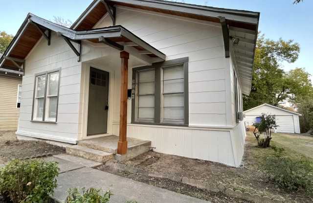 3216 Homan Avenue photos photos