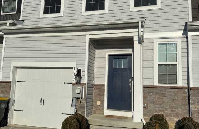 LARGE THREE BEDROOM TOWNHOME in PARKLAND SCHOOLS photos photos
