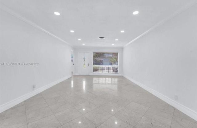 2005 N 36th Ave Gallery 4
