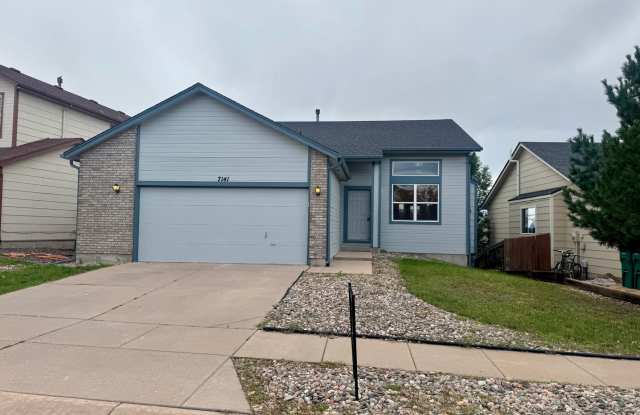 3 bedroom home in Wagon Trails with community POOL and SOLAR PANELS photos photos