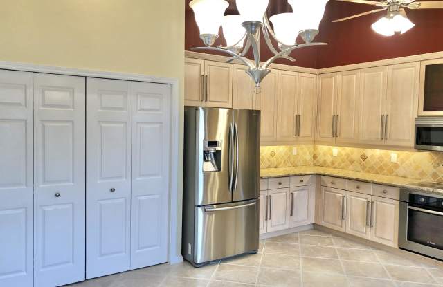 2590 Marshcreek Lane, #201 Gallery 4
