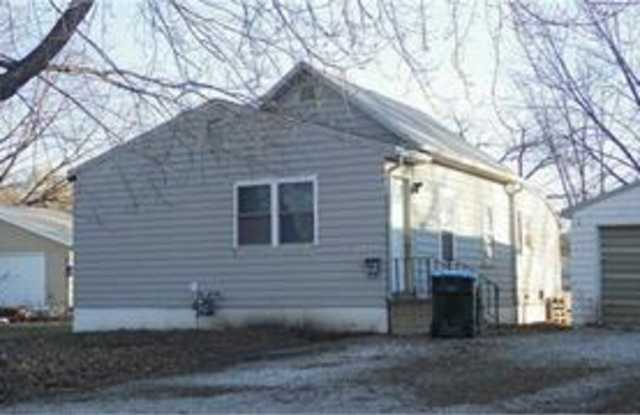 1317 S 28th St photos photos