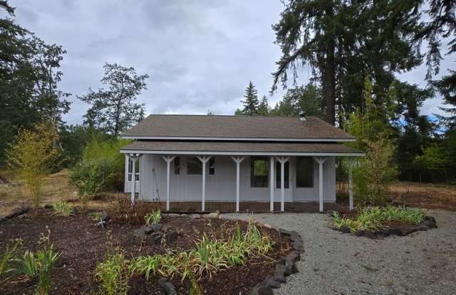 Cute 1 Bedroom 1 Bath in Rainier - 16721 Muskrat Drive Southeast, Thurston County, WA 98576