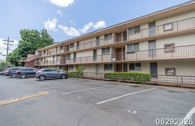 Available now! 3-Bdrm, 1-Bath, 1-Parking  at Pearl Ridge Terraces in Aiea photos photos