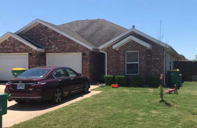 1000 Oakwood Ln Unit 1 - 1000 Oakwood Ln, Centerton, AR 72719