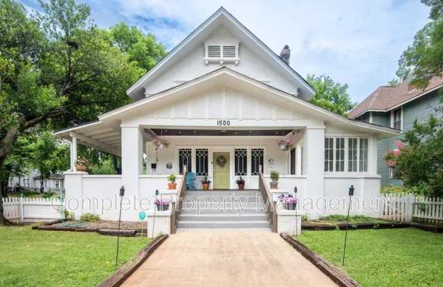 1500 15th Avenue South - LW Gallery 1