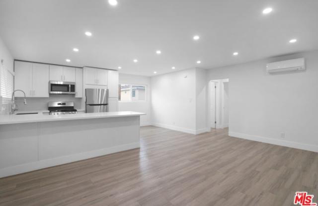 11347 Emelita St unit: 6 photos photos 11347 Emelita St unit: 6 photos photos