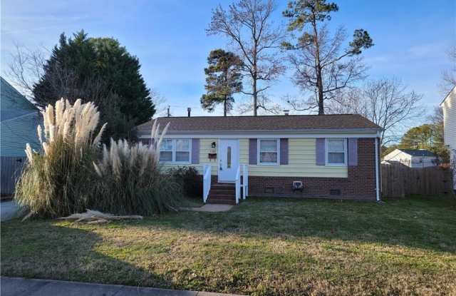135 Alaric Drive - 135 Alaric Drive, Hampton, VA 23664