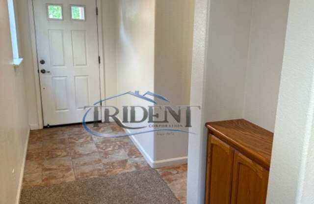Beautiful 3 bedroom, 2 house Gallery 4
