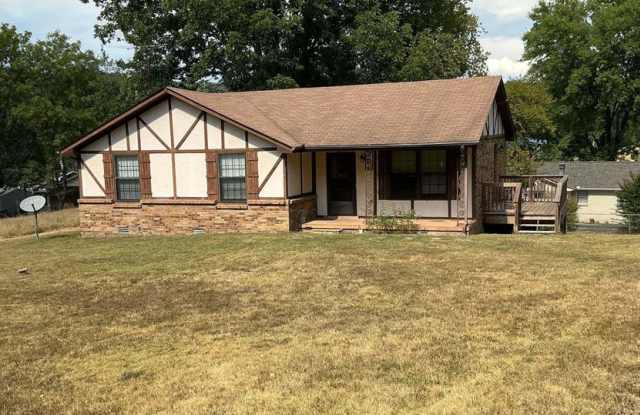 1105 Allenwood - 1105 Allenwood Drive, Ashland City, TN 37015