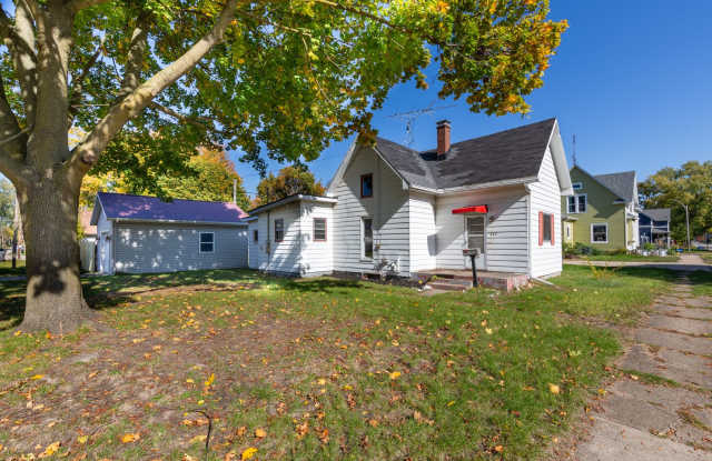 3 Bedroom Single Family Home! photos photos