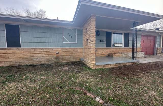 3 Bed 1.5 Bath In Midwest City School District! You Do Not Want To Miss This One! photos photos