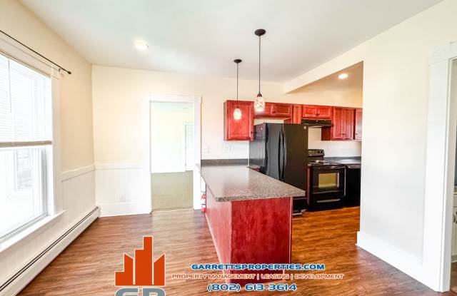 109 Washington Street - 2 photos photos