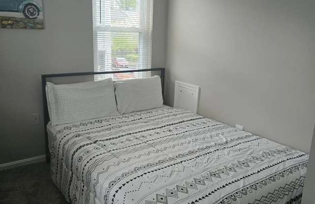 3045 Shepperton Terrace photos photos