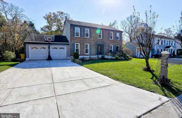 Luxurious 6-Bedroom, 3.5-Bath Home with Extensive Parking Gallery 3