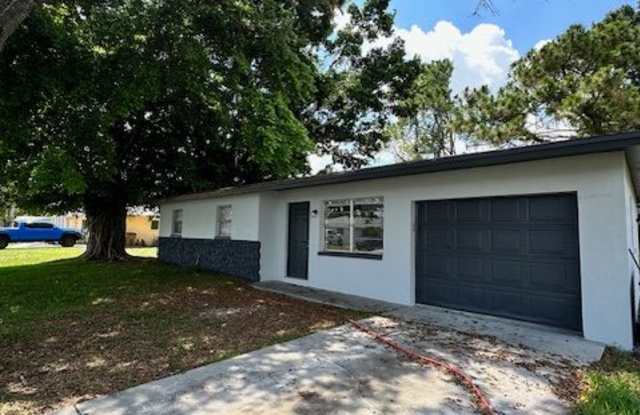 13926 First Street photos photos