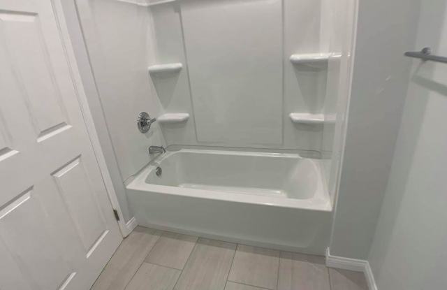 4606 Greenwood Place Gallery 4