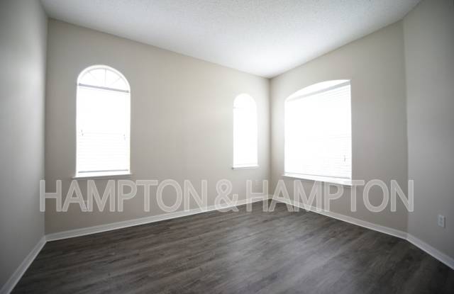 SPACIOUS 3 BEDROOM 2.5 BATH IN GATED COMMUNITY Gallery 3