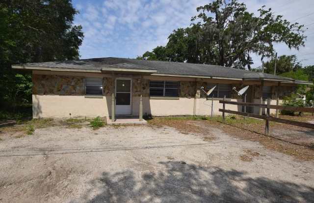1801 Center Street - 2 photos photos