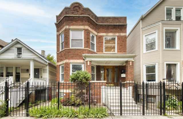 1648 N Saint Louis Avenue photos photos