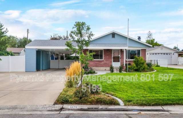 1475 W 4950 S photos photos