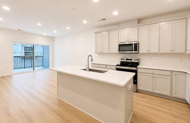 421 WASHINGTON Street photos photos