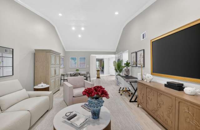 7455 Glendevon Lane Gallery 2