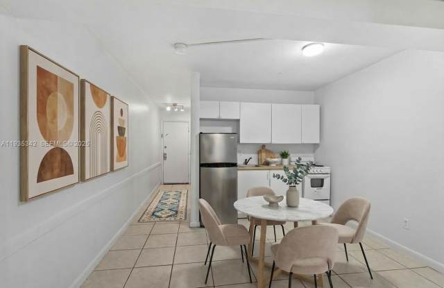 318 MAJORCA AVE photos photos