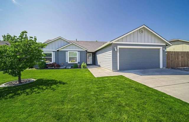 AVAILABLE SEPTEMBER 1ST! Luxury Kennewick Home for Lease – Elegant Living in a Peaceful Cul-de-Sac | photos photos
