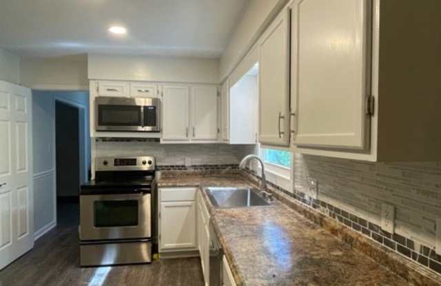 122 East Dynasty Drive Gallery 3