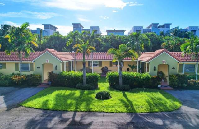 318 SE 7th Avenue - 318 Southeast 7th Avenue, Delray Beach, FL 33483